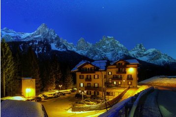 Italie Hotel San Martino di Castrozza, Extérieur